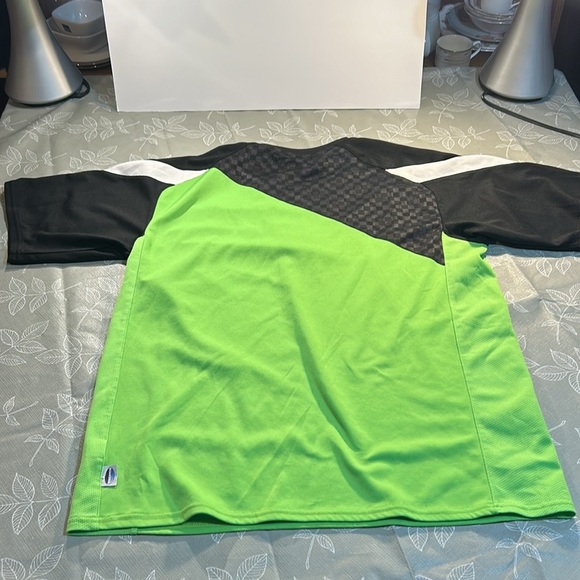 Onex Men's Lime Green and Black Jersey - Picture 4 of 7